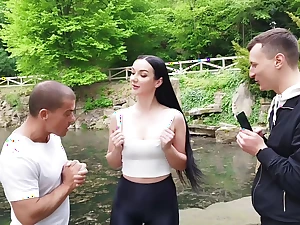 Sweetie Generalized Group Luvs Moneyed Outdoors all over Huge Pair and a Hot Arse